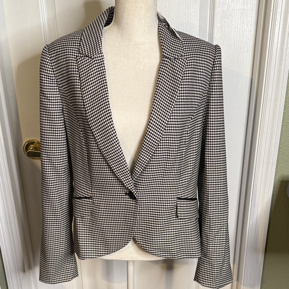 WHBM- NWT Black and White Houndstooth Blazer 12